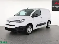 Gebraucht Toyota Proace City City 102 PS (75 kW) 2024 Icy white Van / Kleinbus