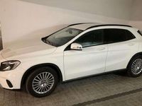 Gebraucht Mercedes GLA180 122 PS (89 kW) 2019 Weiß SUV