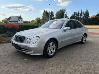 Gebraucht Mercedes E240 Avantgarde 177 PS (130 kW) 2003 Silber Limousine