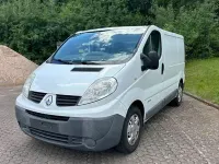 Gebraucht Renault Trafic 114 PS (83 kW) 2013 Weiß Van / Kleinbus