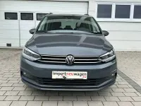 Neu VW Touran 150 PS (110 kW) 2026 Delfingrau metallic Van / Kleinbus