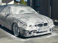 Gebraucht BMW 528 M Sport 193 PS (141 kW) 1998 Blau Limousine