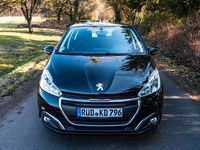 Gebraucht Peugeot 208 Active 83 PS (61 kW) 2019 Schwarz Kleinwagen