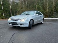 Gebraucht Mercedes C180 143 PS (105 kW) 2003 Silber Coupé