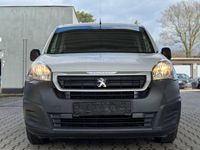 Gebraucht Peugeot Partner Premium 99 PS (72 kW) 2018 Weiß Van / Kleinbus