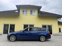 Gebraucht BMW 325 204 PS (150 kW) 2011 Blau Kombi