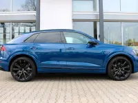 Gebraucht Audi Q8 S-line plus 286 PS (210 kW) 2024 Blau SUV