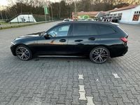 Gebraucht BMW 330 Shadowline 258 PS (189 kW) 2020 Schwarz Kombi