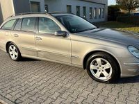 Gebraucht Mercedes E280 177 PS (130 kW) 2005 Silber Kombi