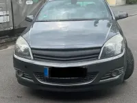Gebraucht Opel Astra GTC Sport 140 PS (102 kW) 2008 Grau Coupé