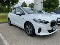 Gebraucht BMW 225 Active Tourer 245 PS (180 kW) 2023 Weiß Van / Kleinbus