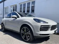 Gebraucht Porsche Cayenne E-Hybrid Coupe Platinum Edition 462 PS (339 kW) 2022 Racetrackgrey/weisskreide/cray SUV