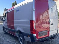 Używany Mercedes Sprinter 163 KM (119 kW) 2019 Srebrny Van