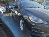 Gebraucht Opel Astra 131 PS (96 kW) 2020 Schwarz Kombi