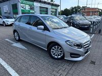 Gebraucht Mercedes B200 156 PS (114 kW) 2014 Silber Van / Kleinbus