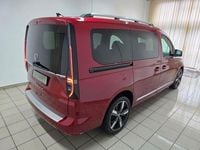 Gebraucht VW Caddy Maxi Style 122 PS (89 kW) 2023 Fortanarot Van / Kleinbus