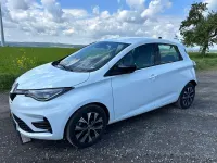 Second-hand Renault Zoe Evolution 100 kW (136 CP) 2022 Alb Hatchback