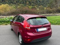 Gebraucht Ford Fiesta 59 PS (43 kW) 2009 Rot Kleinwagen