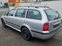 Gebraucht Skoda Octavia Ambiente 102 PS (75 kW) 2001 Brilliantsilbermetallik Kombi