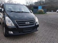 Gebraucht Hyundai H-1 Comfort 136 PS (100 kW) 2014 Phantom black Van / Kleinbus