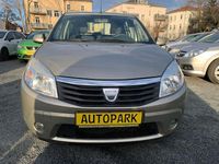 Gebraucht Dacia Sandero 75 PS (55 kW) 2009 Beige Limousine