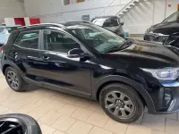 Gebraucht Kia Stonic Vision 84 PS (61 kW) 2024 Schwarz SUV