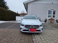 Gebraucht Mercedes B200 163 PS (119 kW) 2020 Weiß Van / Kleinbus