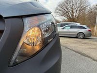 Gebraucht Mercedes Vito 163 PS (119 kW) 2023 Selenitgrau metallic Van