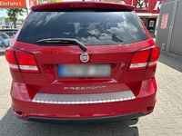 Gebraucht Fiat Freemont 170 PS (125 kW) 2011 Rot SUV
