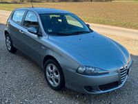 Gebraucht Alfa Romeo 147 120 PS (88 kW) 2005 Silber Kleinwagen