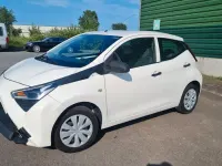 Gebraucht Toyota Aygo 72 PS (52 kW) 2018 Weiß Kleinwagen