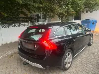 Gebraucht Volvo V60 163 PS (119 kW) 2011 Schwarz Kombi
