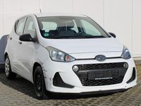 Gebraucht Hyundai i10 Classic 67 PS (49 kW) 2017 Weiß Kleinwagen