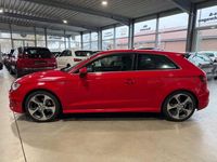 Gebraucht Audi A3 Ambition 122 PS (89 kW) 2014 Rot Limousine