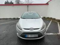 Gebraucht Ford Fiesta 2009 Silber Kleinwagen