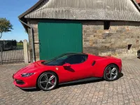 Neu Ferrari 296 830 PS (610 kW) 2025 Rot Cabrio