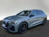 Gebraucht Audi e-tron Ambiente 300 kW (408 PS) 2022 Chronosgrau metallic SUV