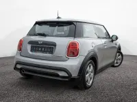 Gebraucht Mini Cooper Essential 136 PS (100 kW) 2023 Silber Kleinwagen