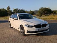 Gebraucht BMW 520 Shadowline 190 PS (139 kW) 2017 Weiß Kombi