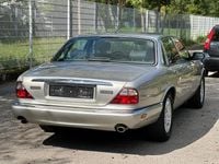 Gebraucht Jaguar XJ8 Sovereign 284 PS (208 kW) 1998 Silber Limousine