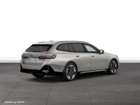 Gebraucht BMW i5 Sport Line 442 kW (601 PS) 2025 Grau Kombi
