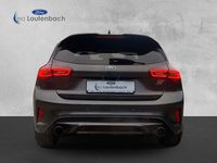 Gebraucht Ford Focus ST 280 PS (205 kW) 2024 Magneticgrau (metallic) Limousine