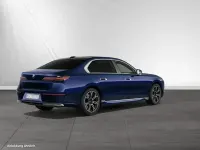 Gebraucht BMW 750e Comfort Edition 489 PS (359 kW) 2025 Bmw individual tansanitblau metallic Limousine