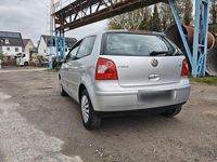 Gebraucht VW Polo 65 PS (47 kW) 2003 Silber Kleinwagen