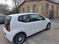 Gebraucht VW up! 60 PS (44 kW) 2016 Weiß Kleinwagen