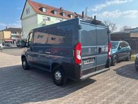 Gebraucht Peugeot Boxer 120 PS (88 kW) 2021 Grau Van