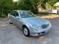 Używany Mercedes E220 150 KM (110 kW) 2002 Srebrny Sedan/Limuzyna