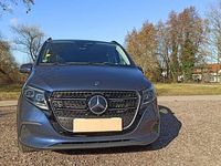 Gebraucht Mercedes V250 Style 190 PS (139 kW) 2024 Blau Van / Kleinbus