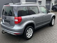 Gebraucht Skoda Yeti 110 PS (80 kW) 2011 Grau SUV