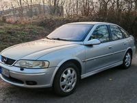 Gebraucht Opel Vectra 147 PS (108 kW) 2001 Silber Limousine